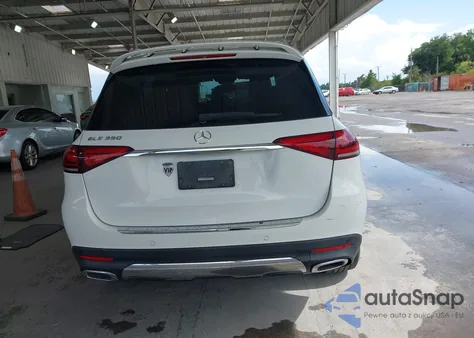 2018 Mercedes-Benz C 300 from USA, damaged, VIN WDDWF4JBXJR407116